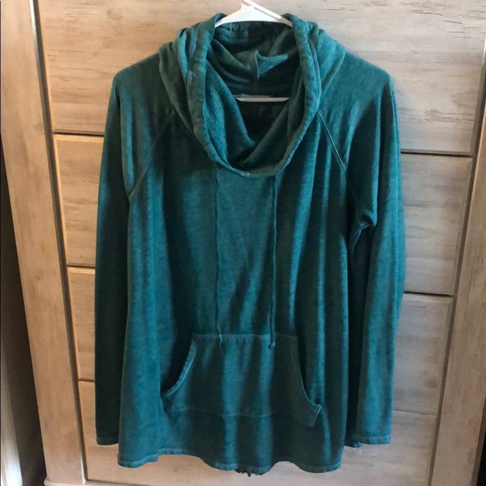 Teal causal long sleeve